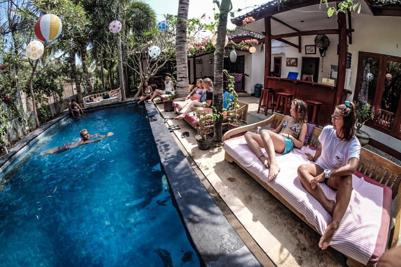 Aaliku Bungalows Gili Trawangan Exterior photo